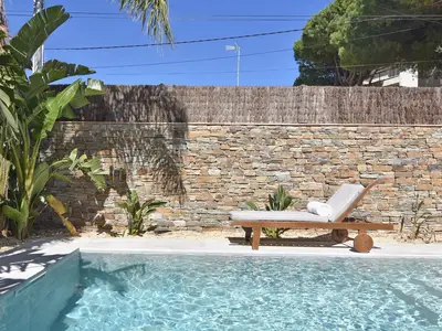PoolOfHouse