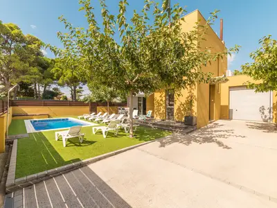 PoolOfHouse