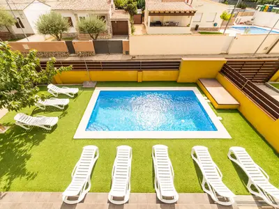 PoolOfHouse