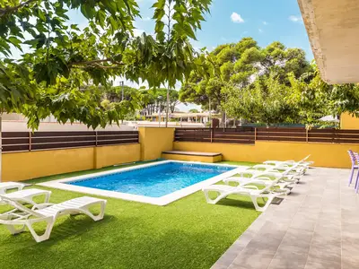 PoolOfHouse
