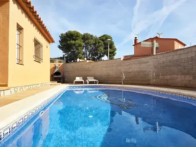 PoolOfHouse