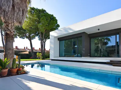 PoolOfHouse