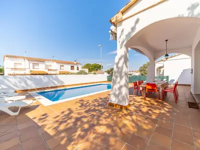 PoolOfHouse