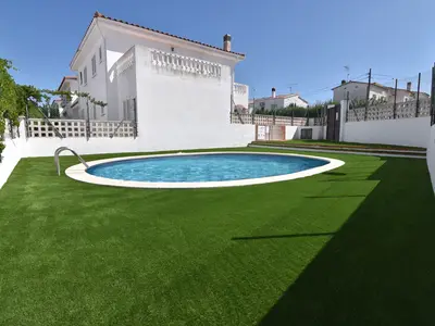 PoolOfHouse