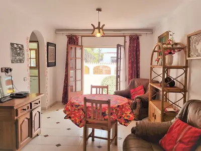 DiningRoom