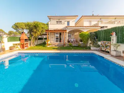 PoolOfHouse