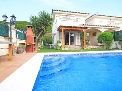 PoolOfHouse