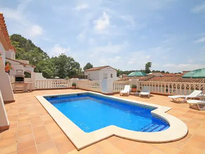 PoolOfHouse
