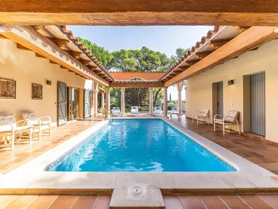 PoolOfHouse