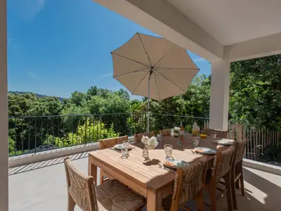 Terrasse / Balkon