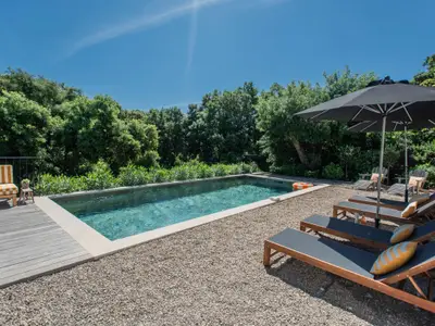 Außenseite Ferienhaus [Sommer]
