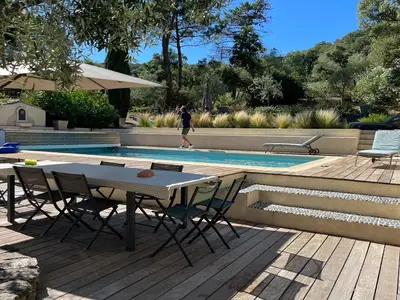 PoolOfHouse