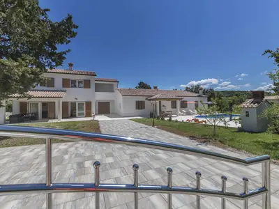 Villa für 12 Personen (254 m²) in Labin 8/10