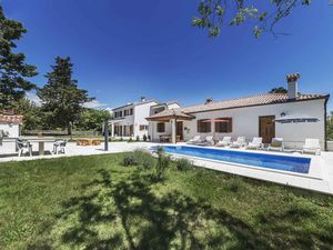 23897549-Villa-12-Labin-300x225-0