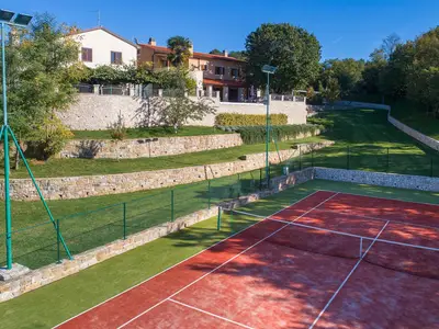Villa für 8 Personen (270 m²) in Labin 10/10