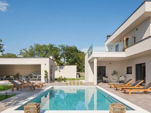 Villa für 6 Personen (320 m²) in Labin
