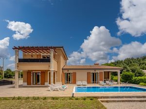 24045661-Villa-6-Labin-300x225-1