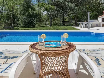 Villa für 12 Personen (256 m²) in Labin 9/10