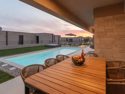 Villa für 8 Personen (170 m²) in Labinci 5/10