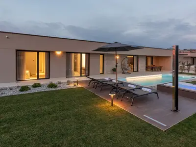 Villa für 8 Personen (170 m²) in Labinci 6/10
