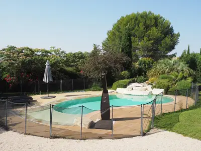 PoolOfHouse
