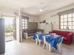 23993000-Villa-6-Lecce-300x225-2