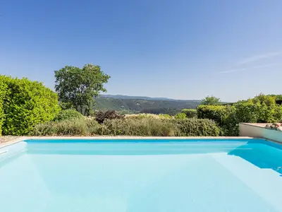 PoolOfHouse