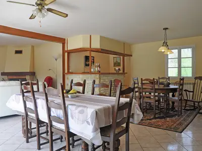 DiningRoom