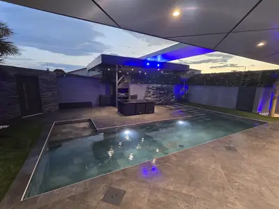 PoolOfHouse