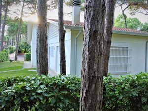 23981568-Villa-8-Lignano Sabbiadoro-300x225-3