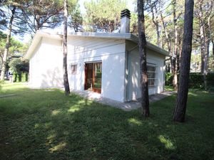 23981568-Villa-8-Lignano Sabbiadoro-300x225-4