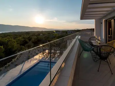 Villa für 8 Personen (180 m²) in Linardići 5/10
