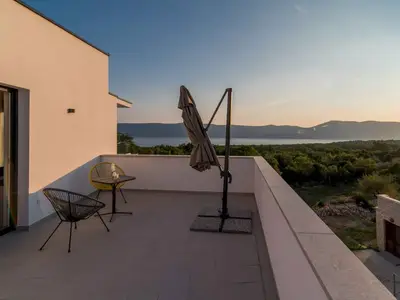 Villa für 8 Personen (180 m²) in Linardići 7/10