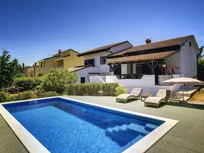 Villa für 9 Personen (200 m²) in Liznjan 4/10