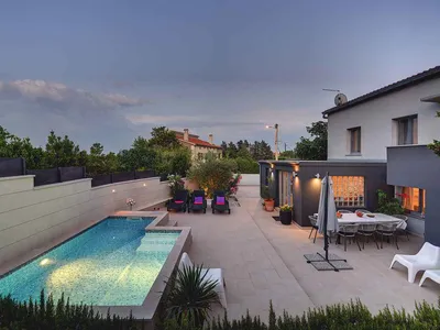 Villa für 8 Personen (100 m²) in Liznjan 4/10