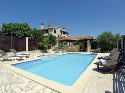 Villa für 10 Personen (200 m²) in Liznjan 1/10