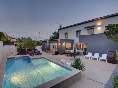 Villa für 8 Personen (100 m²) in Liznjan 5/10