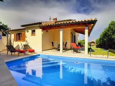 Villa für 5 Personen (74 m²) in Liznjan 6/10