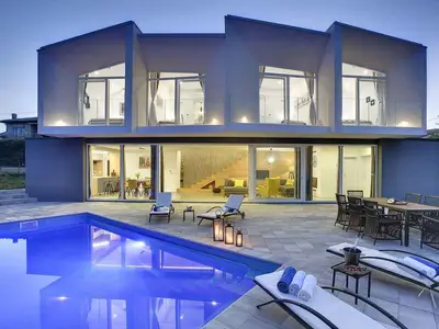 Villa für 8 Personen (140 m²) in Liznjan 1/10