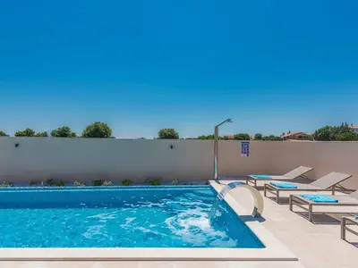 Villa für 8 Personen (175 m²) in Liznjan 6/10
