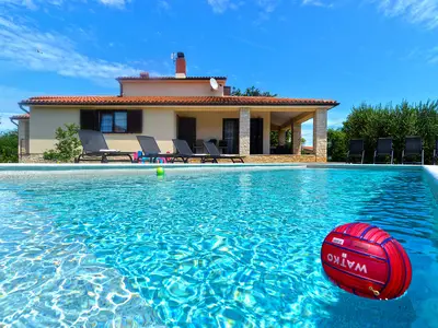 Villa für 8 Personen (180 m²) in Liznjan 3/10
