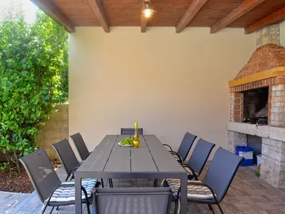 Villa für 8 Personen (180 m²) in Liznjan 4/10