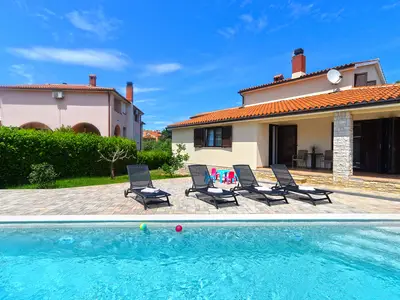 Villa für 8 Personen (180 m²) in Liznjan 5/10