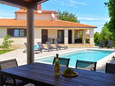 Villa für 8 Personen (180 m²) in Liznjan 8/10