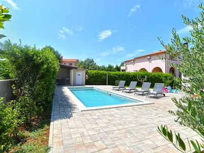 Villa für 8 Personen (180 m²) in Liznjan 9/10