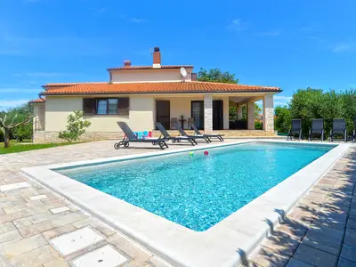 Villa für 8 Personen (180 m²) in Liznjan 1/10