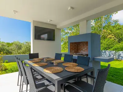 Villa für 8 Personen (280 m²) in Liznjan 3/10