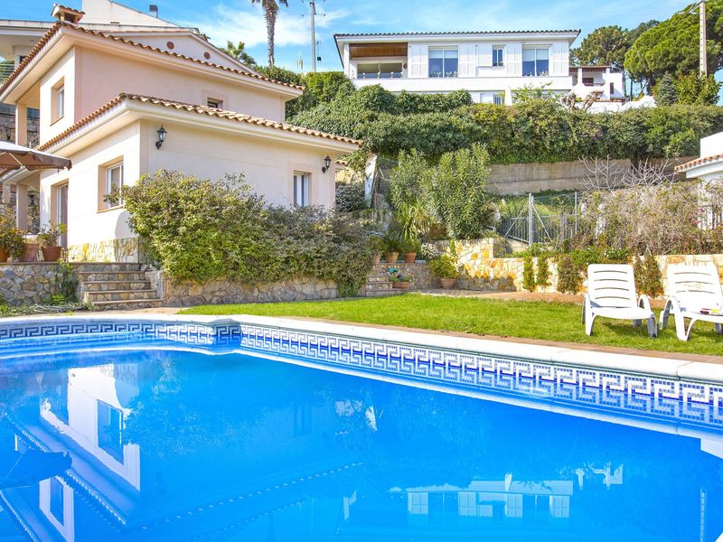 19342942-Villa-6-Lloret de Mar-800x600-1