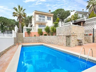 PoolOfHouse
