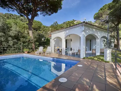 PoolOfHouse